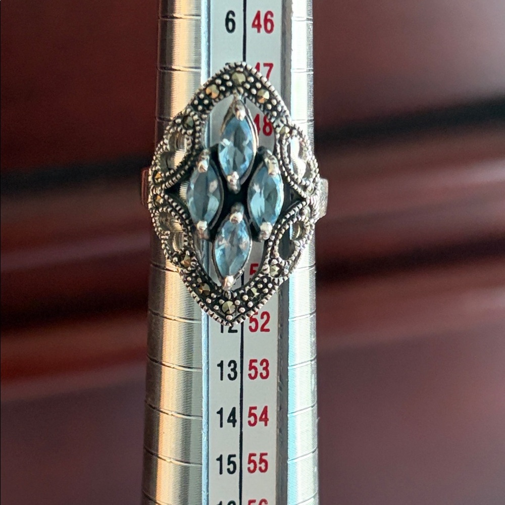 Vintage Sterling Silver Blue Topaz and Marcasite Ring #601 - Picture 4 of 7